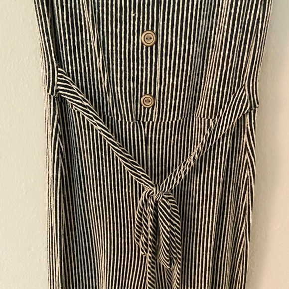 Caution to the wind jumpsuit - Picture 2 of 5